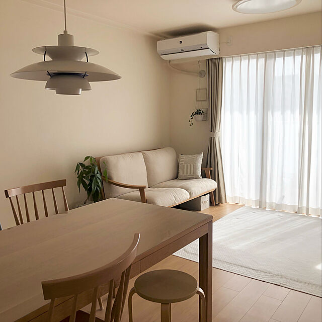 yonの-【正規品】「PH5 クラシックホワイト」LEDペンダントライトLED照明｜louis poulsen（ルイスポールセン）の家具・インテリア写真