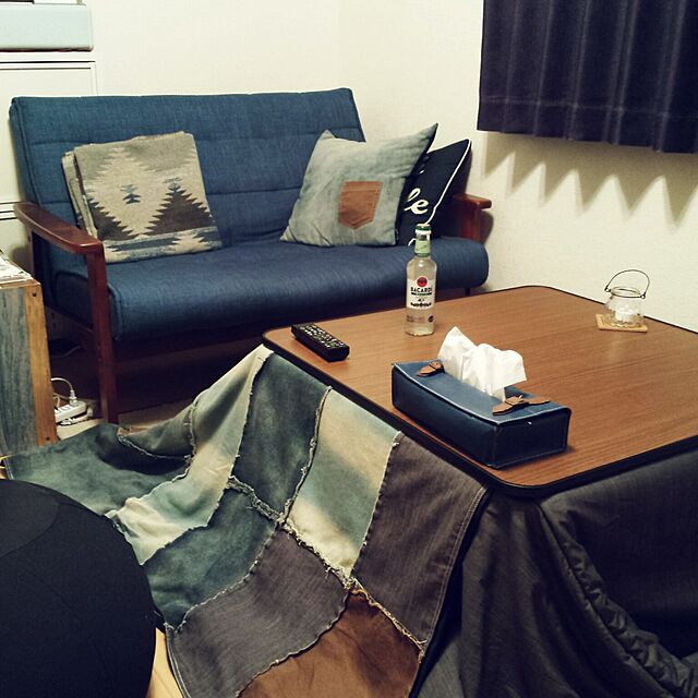 MINIの-布張りレトロモダンソファ 二人掛け　2シーター ファブリックソファ　布張り　木製フレーム　ミッドセンチュリー北欧カフェ[d]の家具・インテリア写真