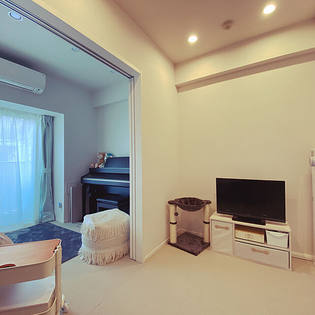 pigukoのニトリ-遮熱・ミラーレースカーテン(シズク ホワイト 100X188X2) の家具・インテリア写真