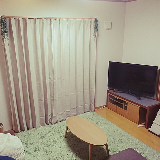 nicoのニトリ-遮光1級・遮熱・防炎・50サイズカーテン(ノーブル3 ベージュ 100X200X2) の家具・インテリア写真