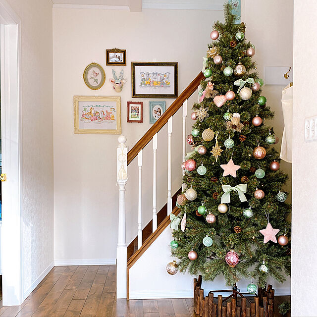 aym23の-Alsace(R)公式 クリスマスツリー 210cm 豊富な枝数 2023ver. 樅 高級 ドイツトウヒ ツリー オーナメント なし アルザス ツリー Alsace おしゃれ ヌードツリー 北欧風 まるで本物 スリム 組み立て5分 散らからないの家具・インテリア写真
