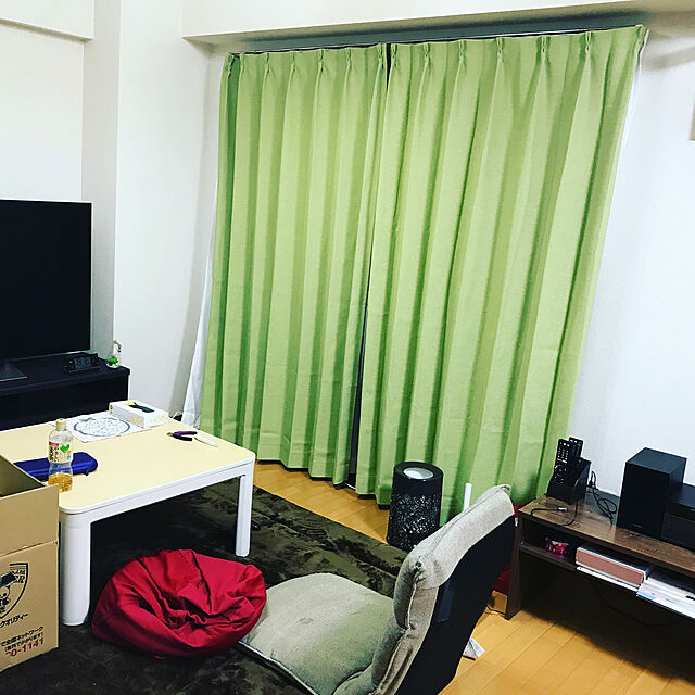 mii_orangeのニトリ-遮光2級カーテン(レーナ イエローグリーン 100X200X2) の家具・インテリア写真