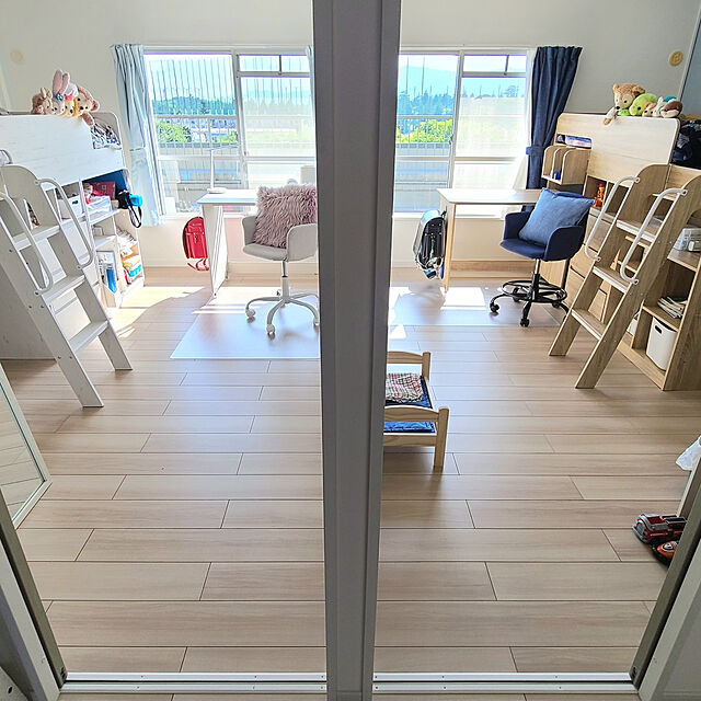 Takiのニトリ-学習イス(リコ2 LGY 肘付き) の家具・インテリア写真