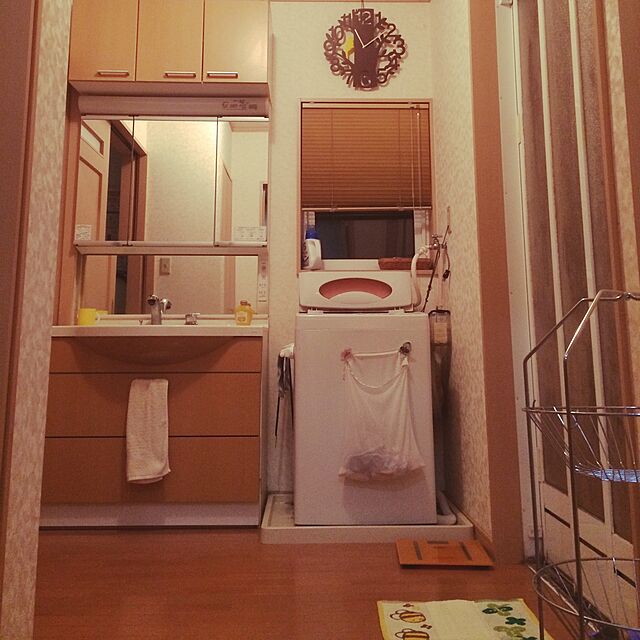 renrenのTOTO-TOTO LDCF075BCGEN2A + LMCF075B3GFC2G （洗面化粧台 + 三面鏡750mmセット）の家具・インテリア写真