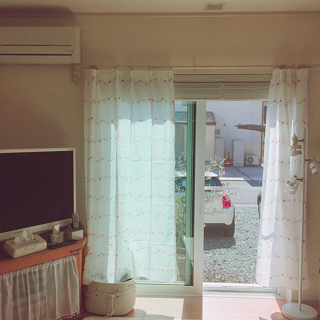 yuumyのニトリ-遮像レースカーテン(フラッグス 100X176X2) の家具・インテリア写真