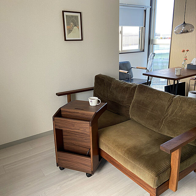 sinsinの-幅40cm エコスピーカー付き多機能サイドテーブル ソファテーブル スマホ対応の家具・インテリア写真