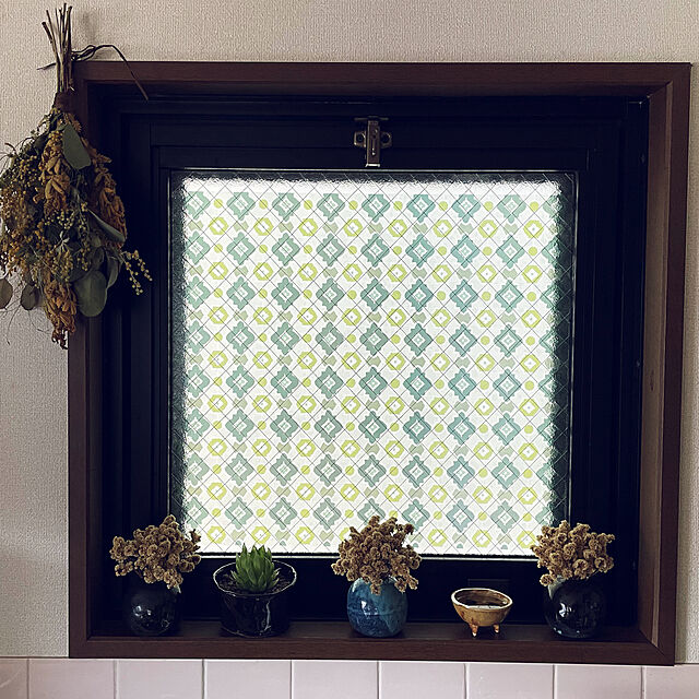 mafuの-ニトムズ デコルファ (decolfa) ウィンドウシート グリーン ステンドグラス風 UVカット M4201の家具・インテリア写真