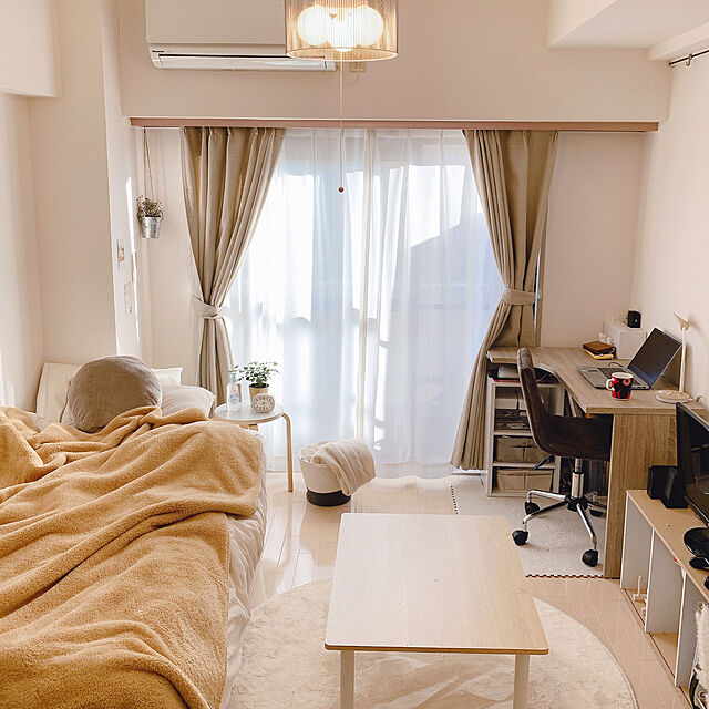 maのニトリ-遮光2級・遮熱カーテン＆遮熱・ミラーレース4枚セット(ディアラBE 100X110X4) の家具・インテリア写真