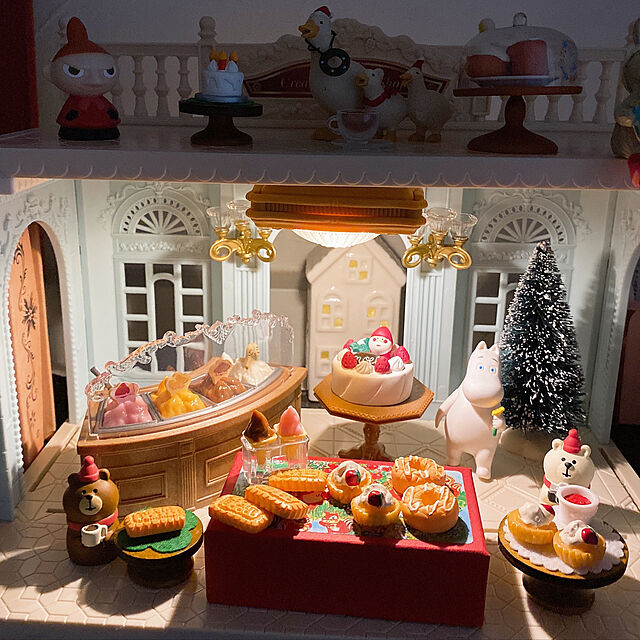 gogo71のデコレコーポレーション-コンコンブル クリスマス 3匹のこぐまケーキ付き くま クマ かわいい 置物 ミニチュア 玄関 飾り デコレ DECOLE concombre Gの家具・インテリア写真