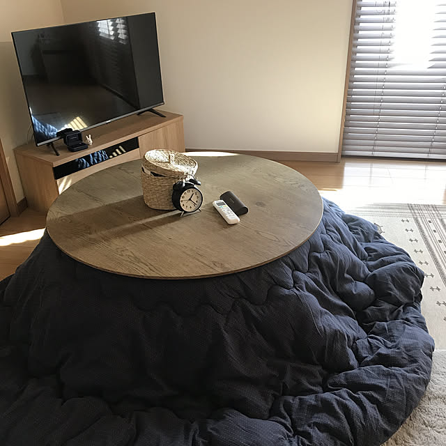hokuou_homeの-こたつテーブル FAM／BR ミッドブラウン 円形 110cm 北欧 木製 おしゃれ 送料無料 即日出荷可能の家具・インテリア写真