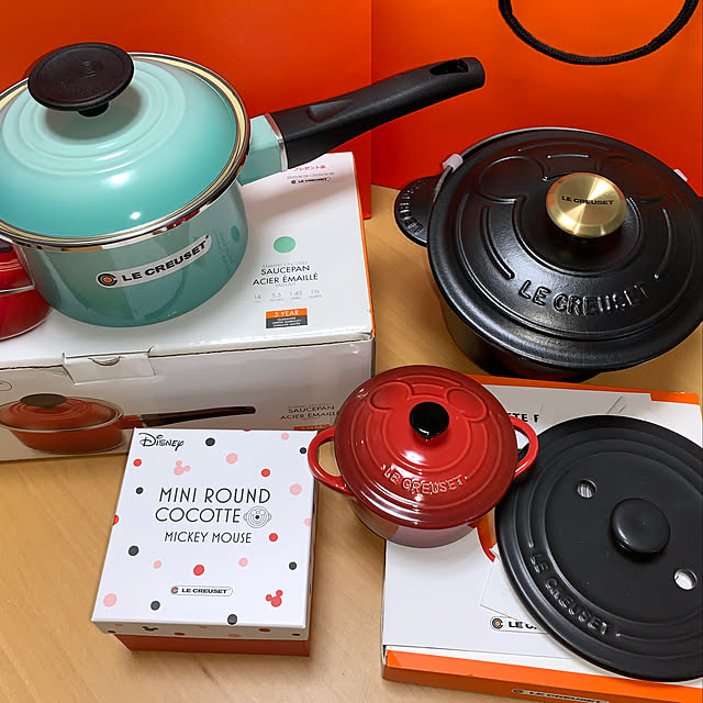 kiyomiの-ミニ・ココット ミッキーマウス 公式 ル・クルーゼ ルクルーゼ LE CREUSET 洋食器 小皿 容器 陶器 結婚祝い プレゼント 贈り物 ギフト お祝い 2021 出産内祝い 結婚内祝い 誕生日プレゼント おしゃれ 引出物 引き出物 限定 ディズニー 送料無料 引越し祝いの家具・インテリア写真