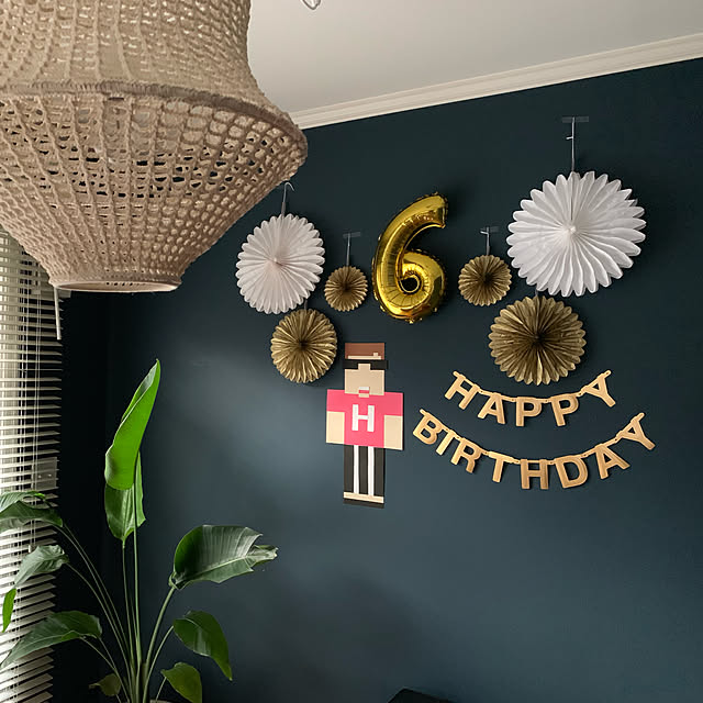 写真付きレビュー ガーランド Omm Design Word Banner ワードバナー ゴールド 飾り付け パーティー レターバナー 飾り 誕生日 結婚式 金色 北欧 おしゃれ 子供部屋 ども部屋 英語 フラッグ ハーフバースデー 雑貨 アルファベット ウエディング ハロウィン 新生活