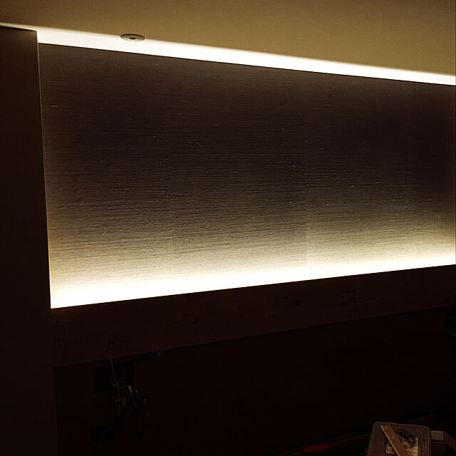 Atsushiの共同照明-LEDテープ LEDテープライト SMD3528 100V 5m 12V入力 電球色（GT-SET3528WW-IP44-2A）防滴タイプ 間接照明の家具・インテリア写真
