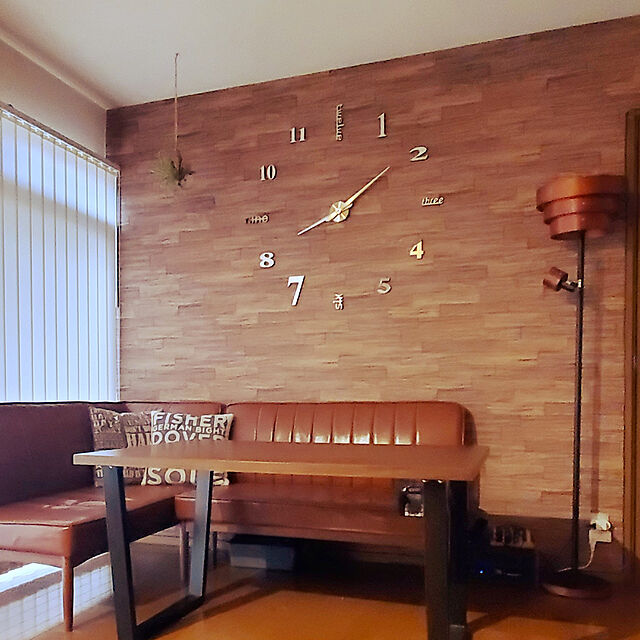 kuniのPINZ-掛け時計 DIY 壁時計 手作り ウォールクロックウォールステッカー 時計を壁面に自由自在に設置できます 3D現代ローマ数字と英語手紙 壁時計 シンプル おしゃれ 掛時計DIY のための リビングルーム ベッドルーム メイン装飾の家具・インテリア写真