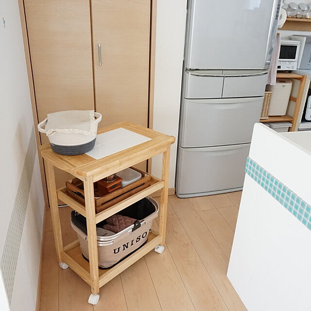 ahiruのヤマソロ-ヤマソロ ( YAMASORO ) タイルトップ 3段 キッチンワゴン ブラウン | 木製 タイル キャスター付き 炊飯器 おしゃれ 北欧 高さ70cmの家具・インテリア写真