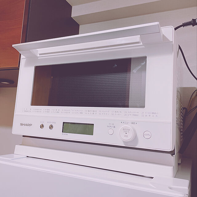 maのシャープ-シャープ 電子レンジ オーブンレンジ RE-WF181-W PLAINLY 18L ホワイト系の家具・インテリア写真