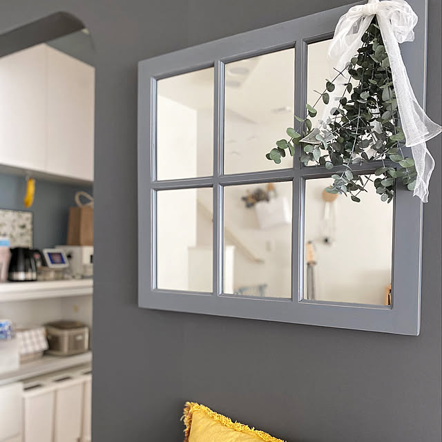 tomimiの-アンティーク調 木製窓枠 鏡 壁掛けミラー グレー 6枠の家具・インテリア写真