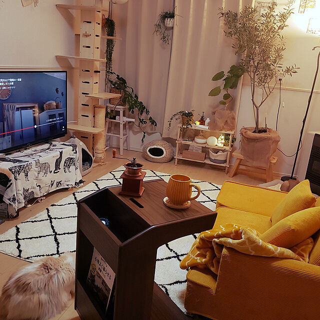 megu.catの-幅40cm エコスピーカー付き多機能サイドテーブル ソファテーブル スマホ対応の家具・インテリア写真