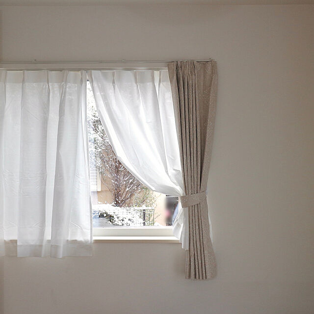 mii_homeのニトリ-遮光1級・遮熱・遮音カーテン(ダマスク ベージュ 100X110X2) の家具・インテリア写真