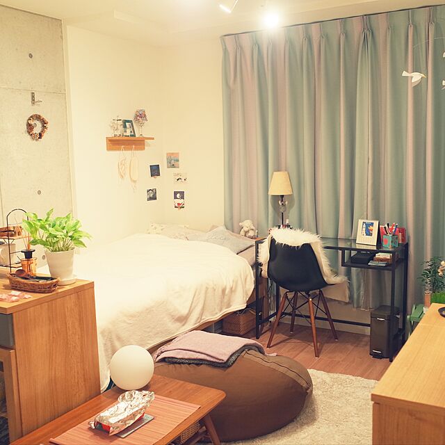Nanakoの無印良品-無印良品　壁に付けられる家具・棚・幅４４ｃｍ・オーク材　幅４４×奥行１２×高さ１０ｃｍの家具・インテリア写真