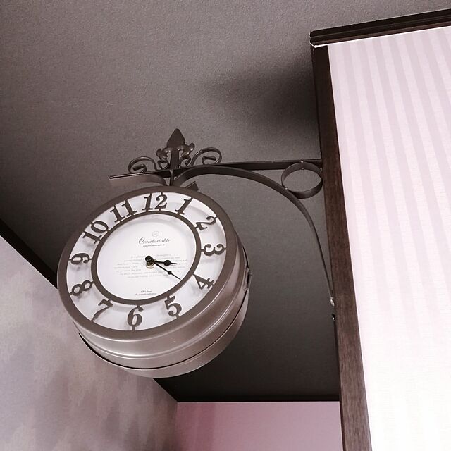 PIMPLE-PINKYの-インテリア雑貨 アンティーク調 壁掛け 両面 時計 ブラウンの家具・インテリア写真