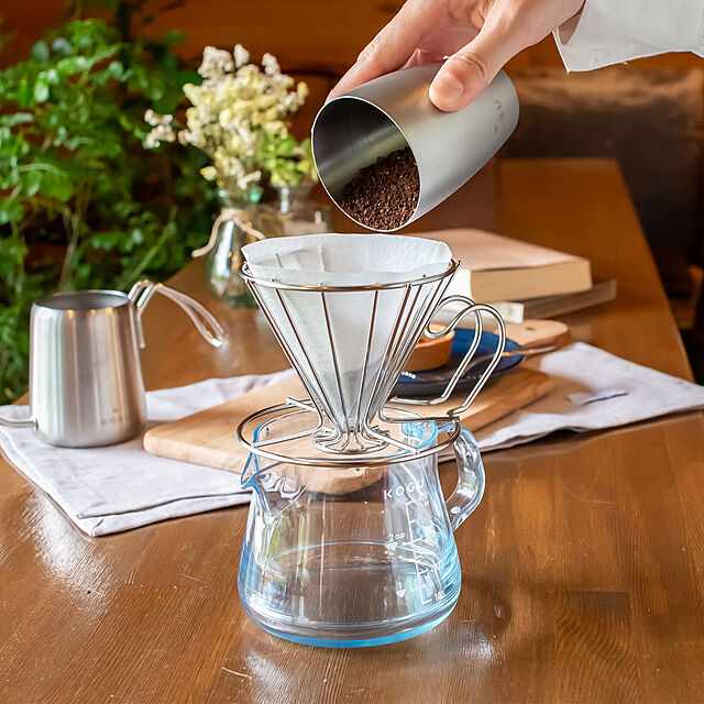 KOGU_elulushopの-珈琲考具 豆カップ日本製 コーヒー豆 コーヒー粉 ステンレスカップ コーヒードリッパー コーヒーミル 下村企販KOGUcoffee コーヒーの家具・インテリア写真