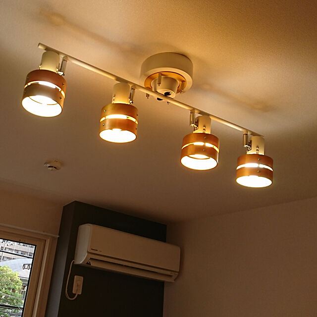 nishiyonkoの-シーリングライト LED 対応 リモコン付き 間接照明 スポットライト 照明器具 リビング ダイニング 照明 おしゃれ 天井照明 4灯 6畳 8畳 北欧 カフェの家具・インテリア写真
