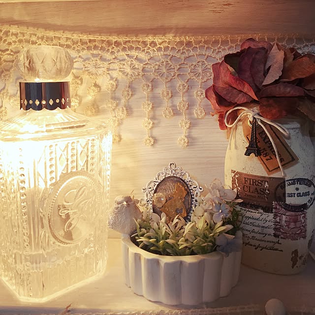 kisaの-アロマランプ カラー：クリアーアロマライト コード コード式 照明 アンティーク おしゃれ ガラス まるで本物の香水瓶のような繊細な模様とシルエットが魅力的なアロマランプ[代引不可] 一人暮らし 新生活の家具・インテリア写真