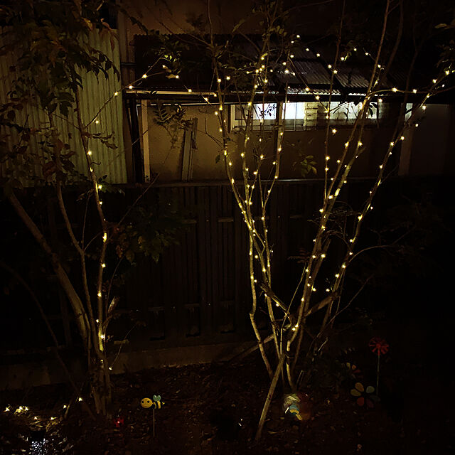 takesickのATMUTO-ウォームホワイトソーラーストリングライト、屋外ストリングライト50 LED (5M) フェアリーライトクリスマス (8モード)、パティオ、芝生、庭の装飾用の防水銅線ライ，2点セットの家具・インテリア写真