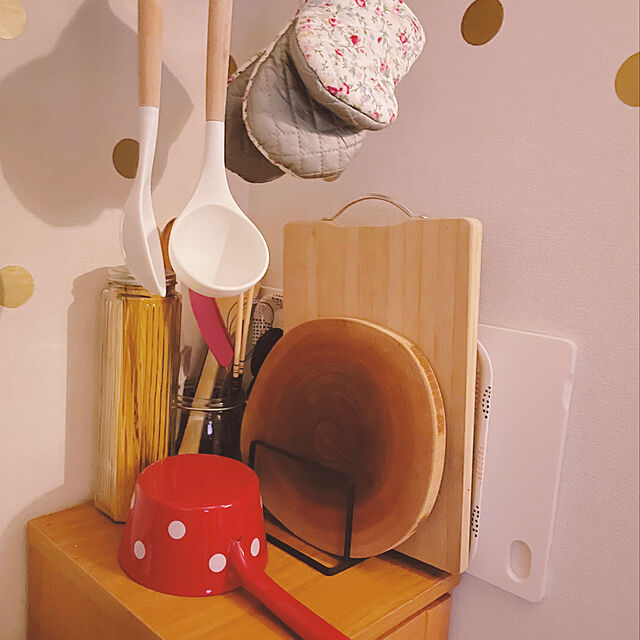 co.oのタスマンインターナショナル-ホーロー ポルカドット ミルクパン ブルー オールドファームハウス 水玉 キッチンの家具・インテリア写真