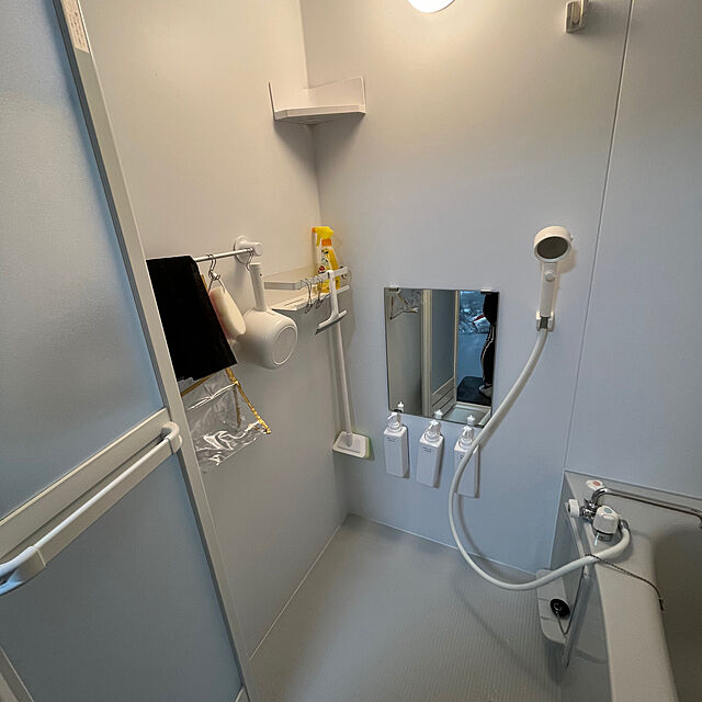 rukaの東和産業-東和産業 磁着マグネット 浴用タオルハンガー ホワイト 約45.1×5.3×6.7cm 浴室の壁に磁石がくっつくの家具・インテリア写真