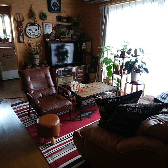 Brown.Lifeのカンペハピオ-オイルステインＡ　３００ｍｌ　チークの家具・インテリア写真