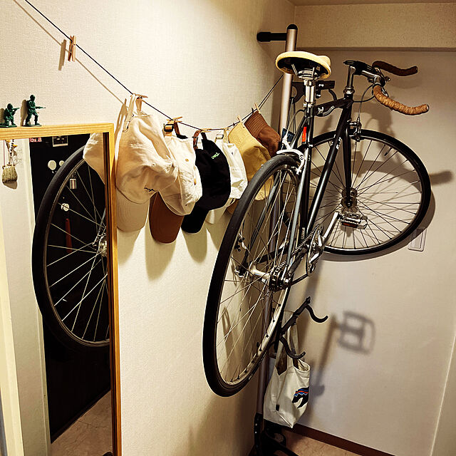 Yu-sukeのミノウラ(MINOURA)-ミノウラ(MINOURA) 自転車 ディスプレイスタンド グラビティスタンド2 壁もたれ式上下2段型 収納・展示スタンドの家具・インテリア写真