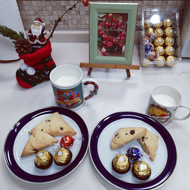 bambiのリンツ-お一人様1個 トリュフ チョコ リンツ リンドール トリュフチョコ 600g LINDOR TRUFFLES 4種類入ったスペシャルセット 大容量 一口サイズ バレンタインチョコの家具・インテリア写真