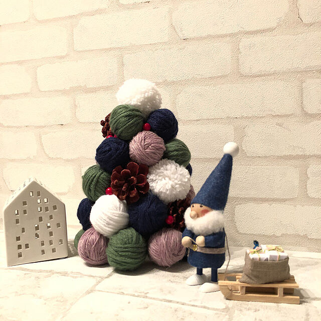 unichanのピーオーエス-NORDIKA nisse ノルディカ ニッセ クリスマス 木製人形（そりをひいたサンタ／ブルー／NRD120084) 【北欧雑貨】の家具・インテリア写真