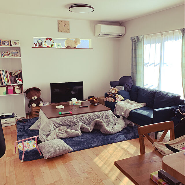 Chinatsuのニトリ-ダイニングテーブルセット(カーシー LBR/DC WH/ベンチ WH) の家具・インテリア写真