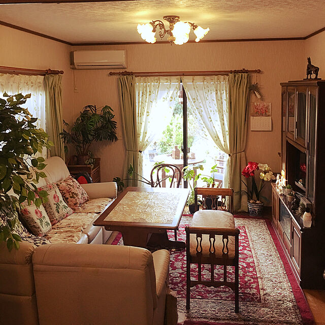 Miyukiのi-loop-(i-loop) 小さな 人工観葉植物 フェイク グリーン ミニ ポット (白 6個セット)の家具・インテリア写真