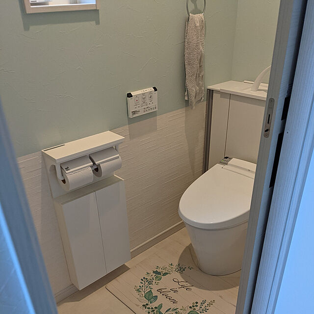 aaa03のニトリ-拭けるトイレマット(リース) の家具・インテリア写真