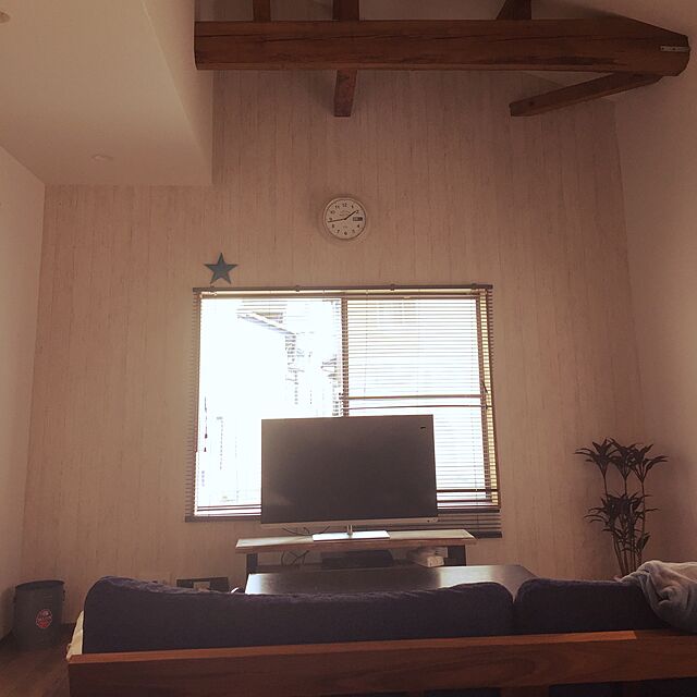 anday5の-Veryan（ヴェリアン）掛時計　CL-2137　インターフォルム(INTERFORM)　全3カラー（IV/BK/YE）の家具・インテリア写真