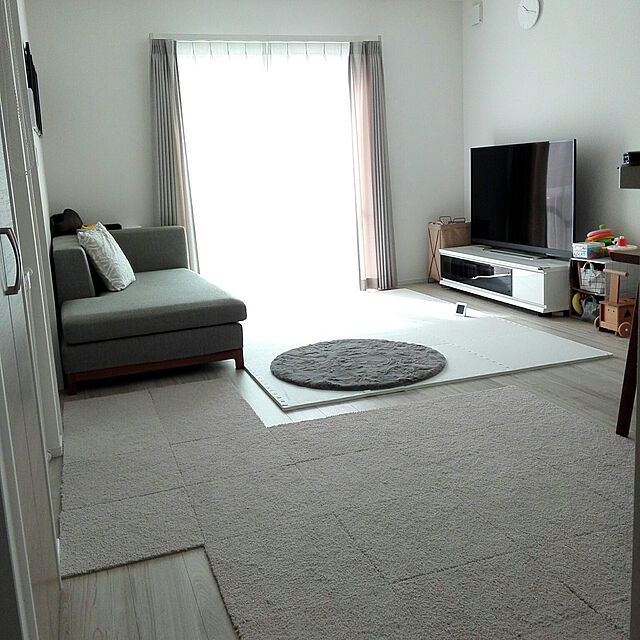 pitaのニトリ-【10枚以上で販売】タイルカーペット(シャギー LMO 40X40) の家具・インテリア写真