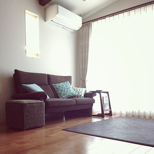 mikasa34の-【クッションカバー】モダンパターン Aqua Blue　45x45cmナチュラルリネン　麻 クッションカバー　シンプルモダン 北欧 青 ブルー　おしゃれ 可愛い 椅子 cussion cover 洋風 ヨーロピアン ソファ sofaの家具・インテリア写真