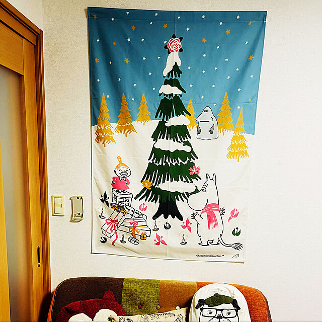 maronの-【ムーミン/MOOMIN】【12月6日までタイムセール】 クリスマスプリントのタペストリー「ムーミン」の家具・インテリア写真