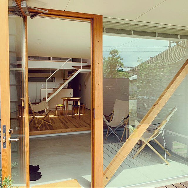 muの-マルニ60オークフレームスタッキングスツールdopタンバリン・イエローの家具・インテリア写真