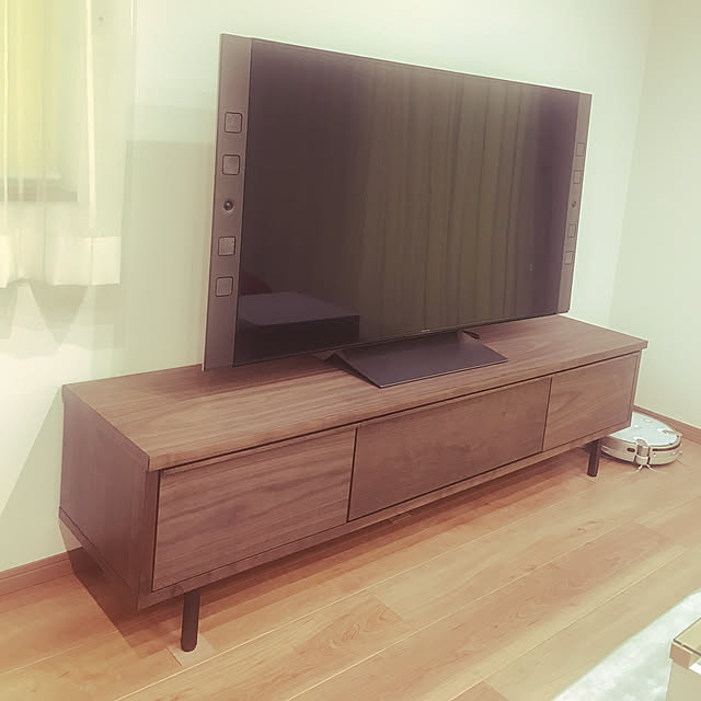 HARUの-テレビボード　ローボード　テレビ台　幅180cm　ウォールナット　天然木製　日本製　完成品　アイアン脚　超人気　北欧モダン　65型　60型　55型　50型の家具・インテリア写真