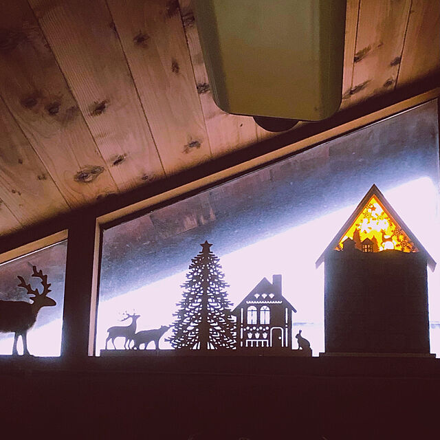 chacoの-木製クリスマスカレンダー光る雪の家、25ロッカー付きアドベントカレンダー光る雪の家、クリスマスツリー、デスクトップの装飾に適したの家具・インテリア写真