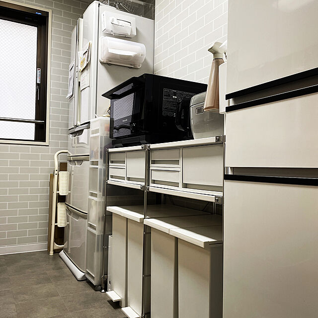 maringoの-幅35cm スリム食器棚 ハイタイプ すきま収納 すき間収納 隙間 薄型 スリム収納 キッチン 収納家具 北欧 モダンの家具・インテリア写真