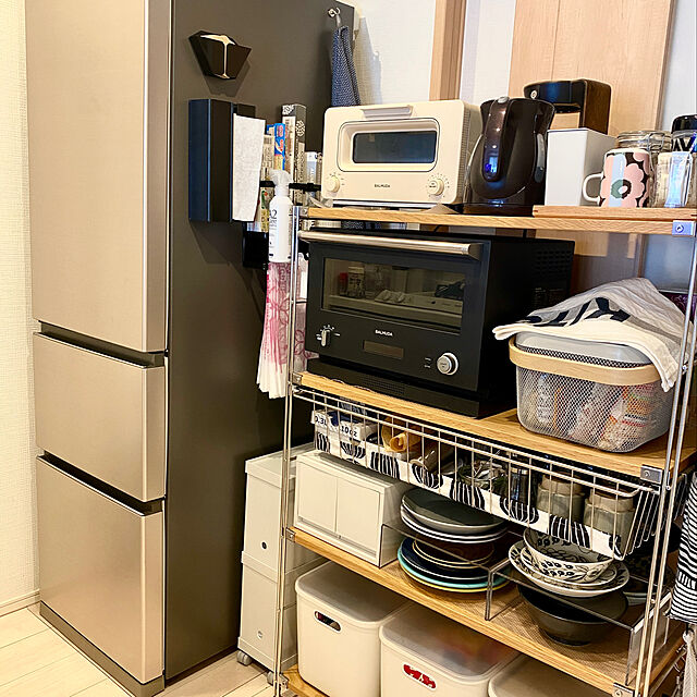 meichan0502の日立(HITACHI)-日立 冷蔵庫 幅54cm 315L シャンパン R-V32NV N 3ドア 右開き まんなか野菜室 シンプルデザインの家具・インテリア写真