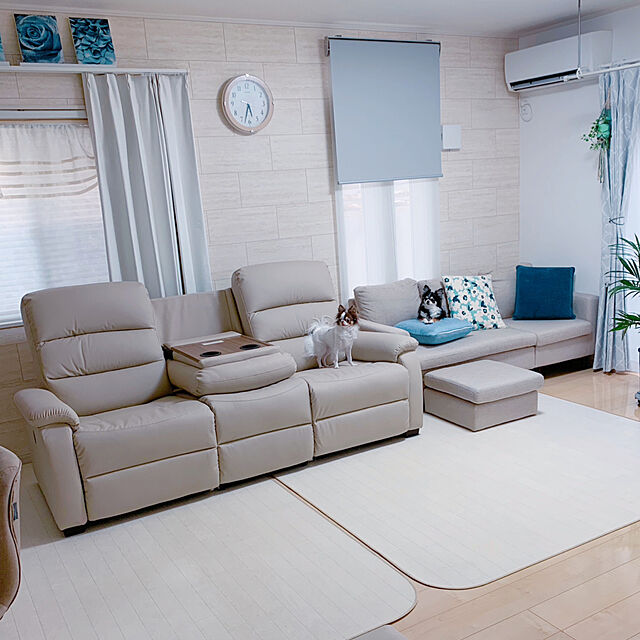 makoのニトリ-遮光1級・遮熱・遮音カーテン(ディナ ホワイト 100X110X2) の家具・インテリア写真