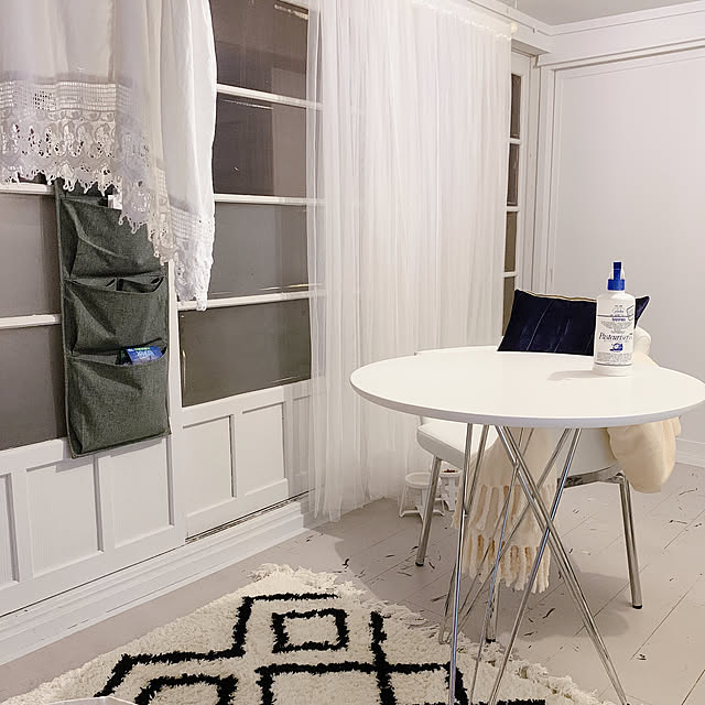 ベビーグッズも大集合 ワイヤーレッグテーブル ブラック 68cm幅