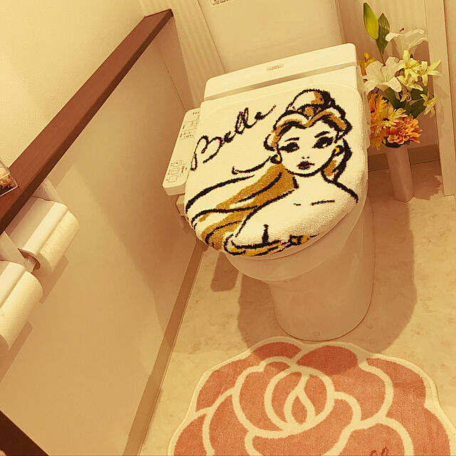 yurirabihimeの-トイレ2点セット(フタカバー＆トイレマット)　ディズニー　美女と野獣　ベル　NDY-15の家具・インテリア写真
